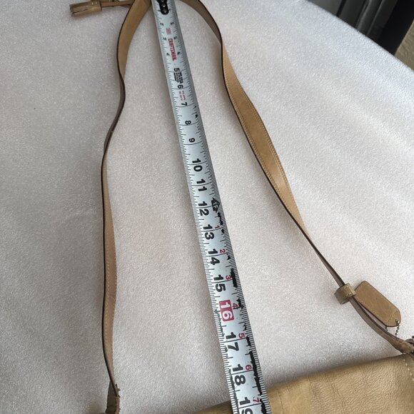 Coach Tan Leather Crossbody Bag With Adjustable Strap - Picture 7 of 16